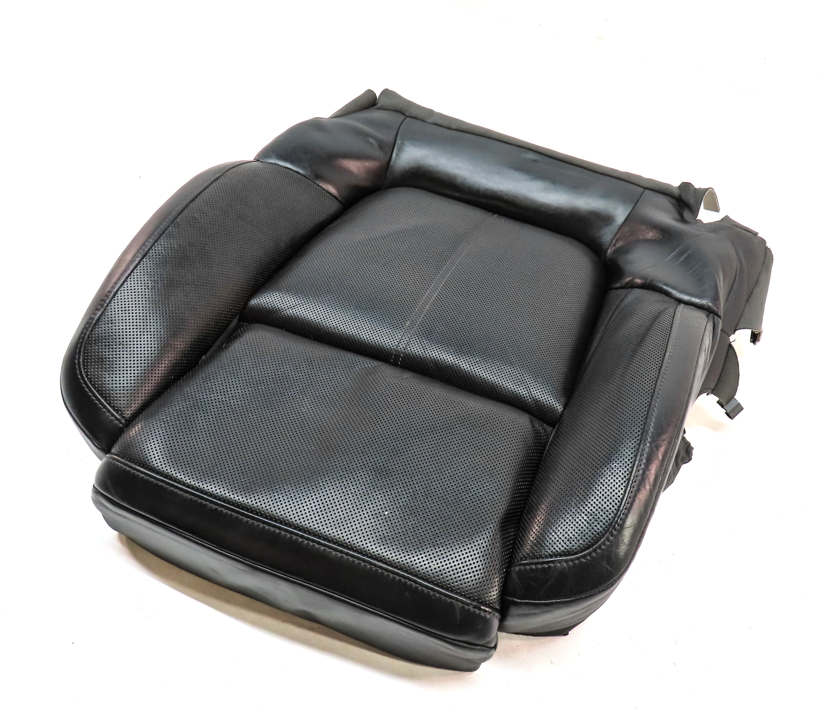 15-18 CAYENNE (958) RIGHT PASSENGER LOWER BOTTOM SPORT SEAT CUSHION (Black) — exact item pictured